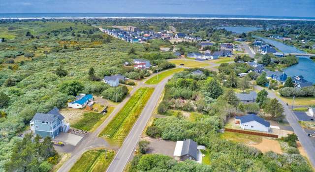 Photo of 173 Marine View Dr SE, Ocean Shores, WA 98569