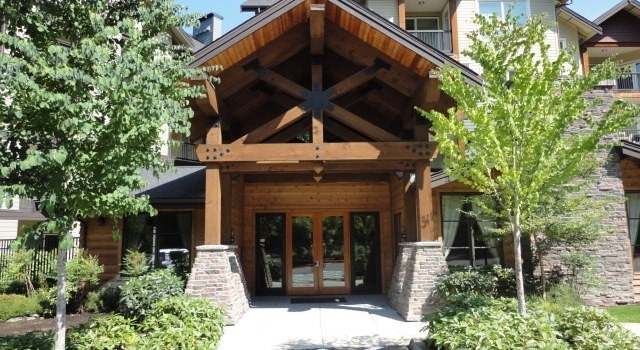 Photo of 18707 SE Newport Way #402, Issaquah, WA 98027