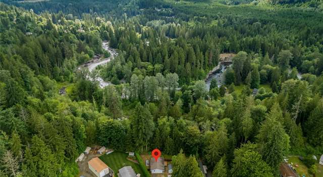 Photo of 13020 W Loop View Dr, Granite Falls, WA 98252