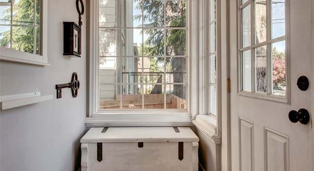 Photo of 213 Blaine St, Seattle, WA 98109