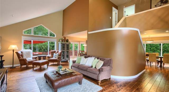 Photo of 1010 13th Pl SW, North Bend, WA 98045