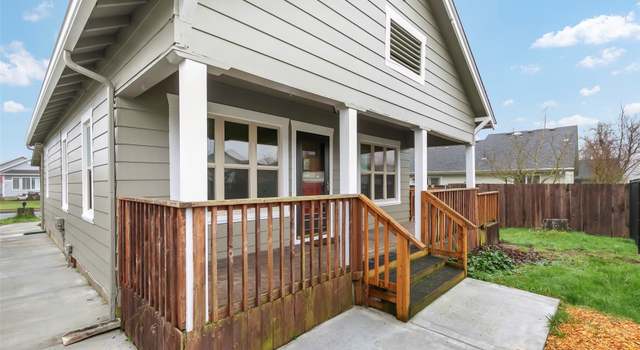 Photo of 814 SE 6th St, Battle Ground, WA 98604