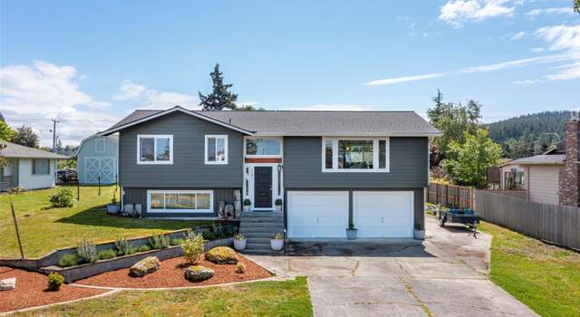 Photo of 2101 11th St, Anacortes, WA 98221