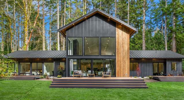 Photo of 10933 Hyla Ave NE, Bainbridge Island, WA 98110