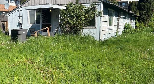 Photo of 1136 Magnuson Way, Bremerton, WA 98310