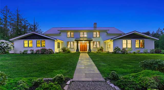 Photo of 4268 Tunnelwood Ct NE, Bainbridge Island, WA 98110