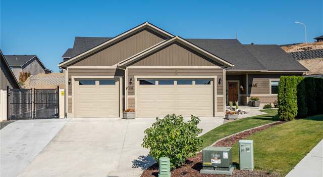 Photo of 824 Madeleine Ct, East Wenatchee, WA 98802