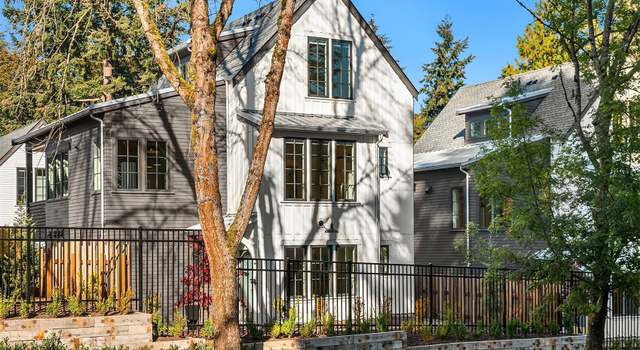 Photo of 2226 NE 125th St, Seattle, WA 98125