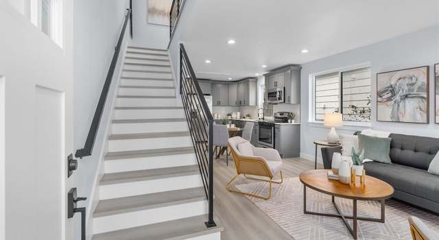 Photo of 1051 S Thistle St Unit A, Seattle, WA 98108