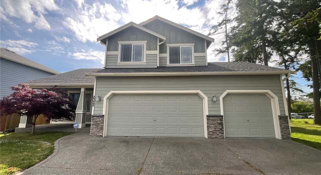 Photo of 2325 SW Ridgeway Dr, Oak Harbor, WA 98277