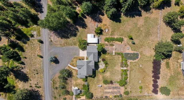 Photo of 5 Emma Ln, Trout Lake, WA 98650