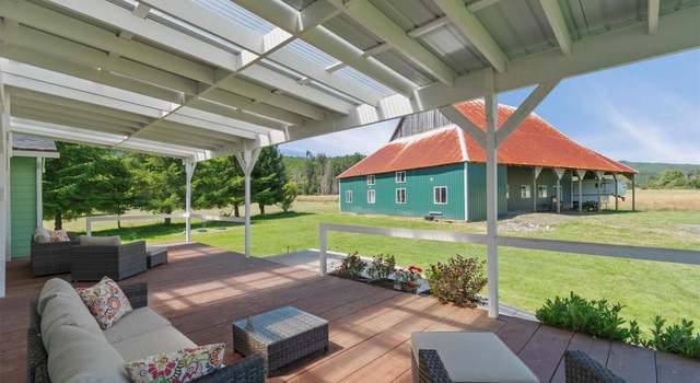 Photo of 18 Beaver Estates Ln, Cathlamet, WA 98612