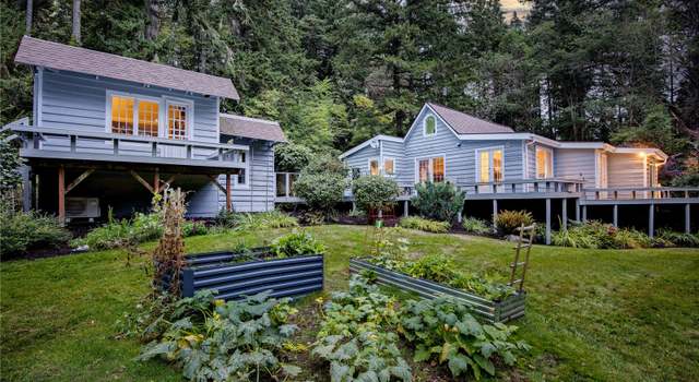 Photo of 10773 Hyla Ave NE, Bainbridge Island, WA 98110