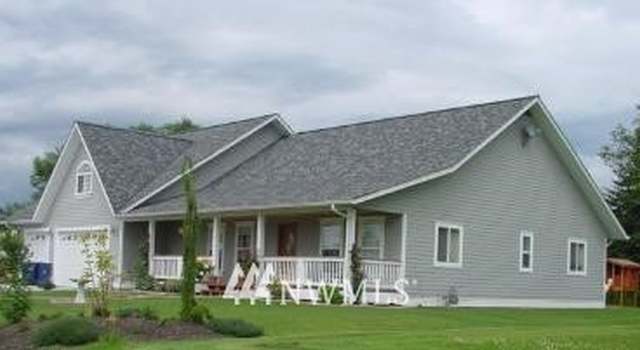 Photo of 1303 Henson Ct, Sedro Woolley, WA 98284
