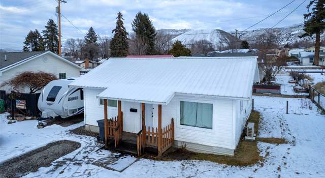 Photo of 709 Holly St, Coulee Dam, WA 99116