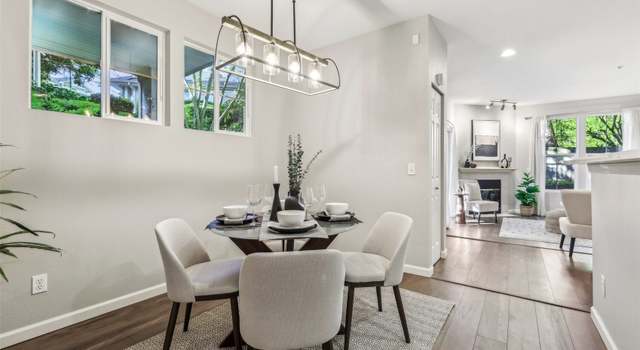 Photo of 2074 Newport Way NW Unit 10-1, Issaquah, WA 98027