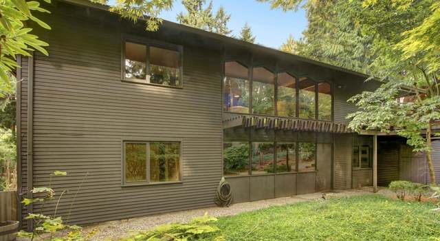 Photo of 1654 103rd Ave SE, Bellevue, WA 98004