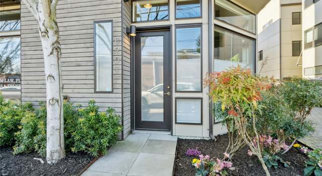 Photo of 8907 Roosevelt Way NE, Seattle, WA 98115