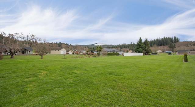 Photo of 14 Monroe Ct, Cathlamet, WA 98612