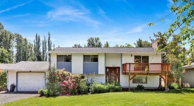 Photo of 3125 McLeod Rd, Bellingham, WA 98225