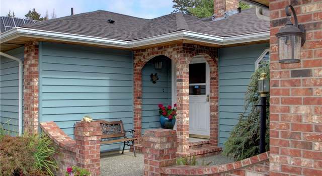 Photo of 12484 Wedgewood Dr, Burlington, WA 98233