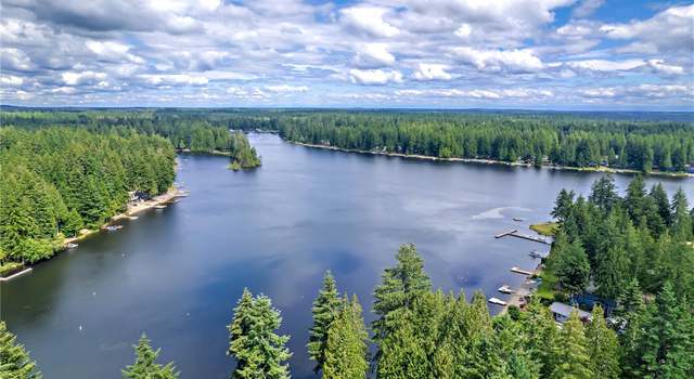 Photo of 620 E Ballantrae Dr, Shelton, WA 98584
