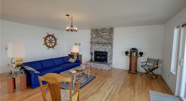 Photo of 13280 NE James Way, Kingston, WA 98346