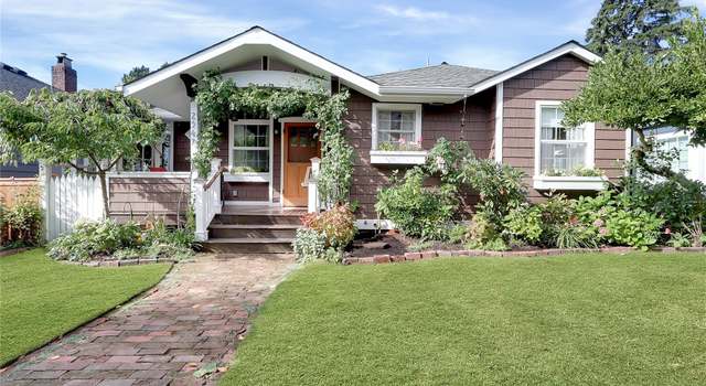 Photo of 2547 30th Ave W, Seattle, WA 98199