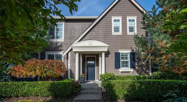 Photo of 3902 W Briarcliff Ln, Seattle, WA 98199