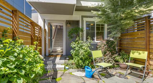 Photo of 12046 33rd Ave NE Unit A, Seattle, WA 98125