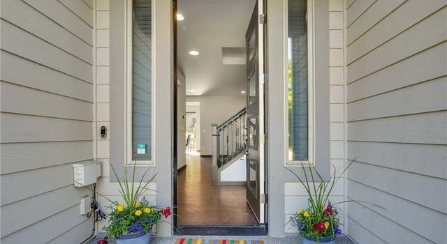 Photo of 17031 10th Ave NE, Shoreline, WA 98155