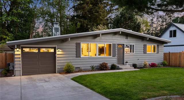 Photo of 7717 NE 142nd Pl, Kirkland, WA 98034