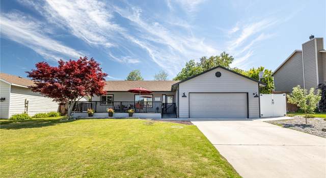 Photo of 2438 Highland View Dr, East Wenatchee, WA 98802