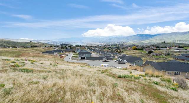 Photo of 302 Burch Hollow Ln, Wenatchee, WA 98801