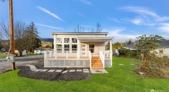 Photo of 31297 W Main St, Lyman, WA 98284