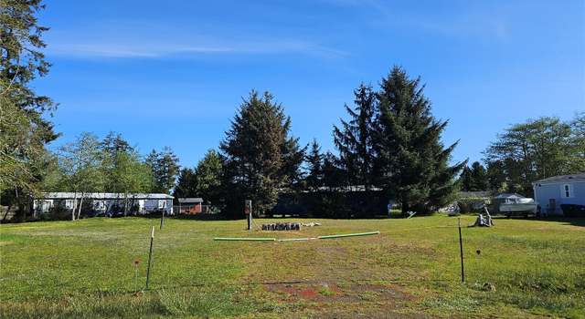 Photo of 732 Edgewood Ave NE, Ocean Shores, WA 98569