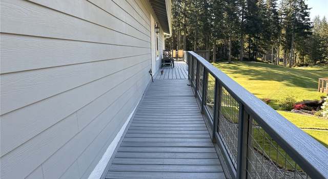 Photo of 121 E Fir Tree Ln, Union, WA 98592