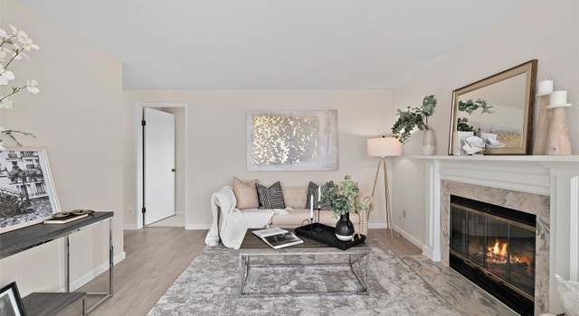 Photo of 10106 Greenwood Ave N #204, Seattle, WA 98133