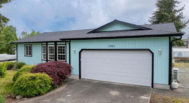 Photo of 1903 Elhardt Dr, Camano Island, WA 98282