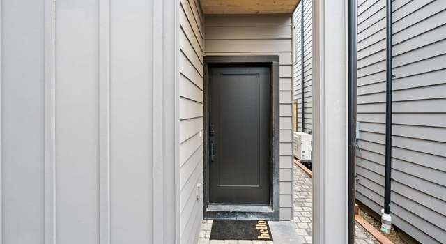 Photo of 1257 NE 100th St, Seattle, WA 98125