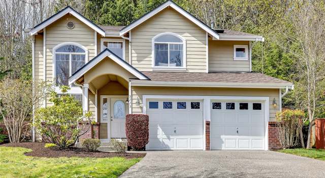 Photo of 3113 NE Seahurst Ct, Bremerton, WA 98311