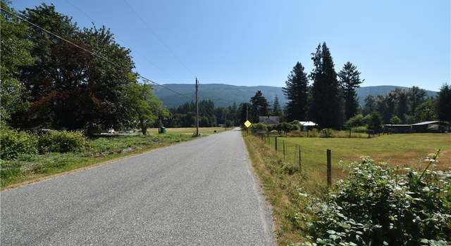 Photo of 23678 Hathaway Rd, Sedro Woolley, WA 98284