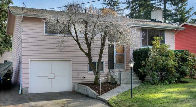 Photo of 13740 Interlake Ave N, Seattle, WA 98133