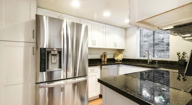 Photo of 10407 NE 32nd Pl Unit B106, Bellevue, WA 98004