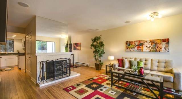 Photo of 10407 NE 32nd Pl Unit B106, Bellevue, WA 98004