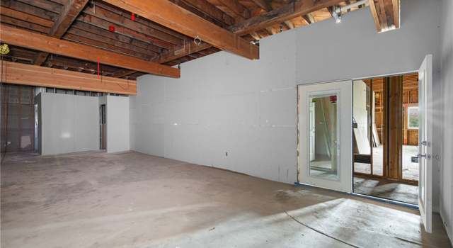 Photo of 10516 Lake City Way NE, Seattle, WA 98125
