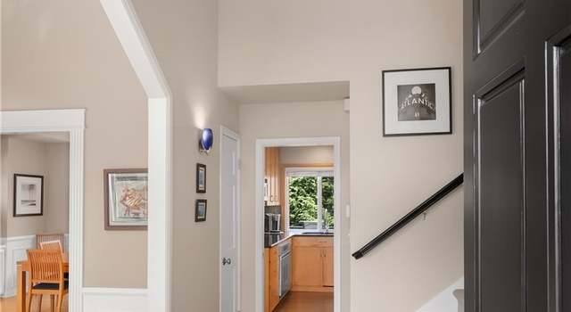 Photo of 8400 147th Ave SE, Newcastle, WA 98059