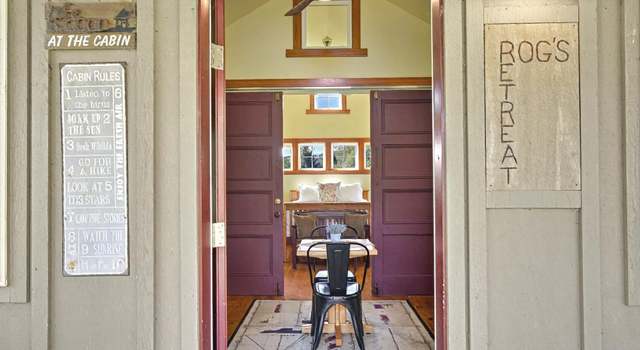 Photo of 16 School House Rd, Cathlamet, WA 98612
