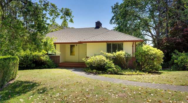 Photo of 17004 16th Ave SW, Normandy Park, WA 98166