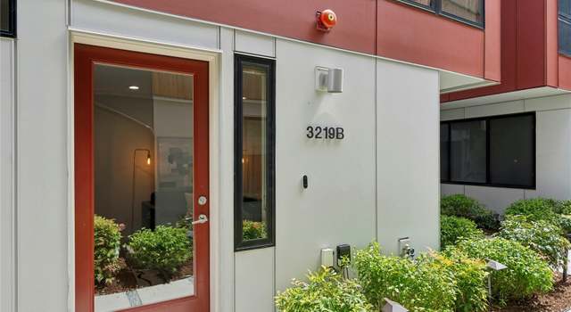Photo of 3219 California Ave SW Unit B, Seattle, WA 98116